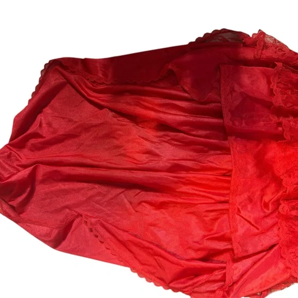 Vintage Red Stroke Of Midnight Chemise - Picture 2 of 5